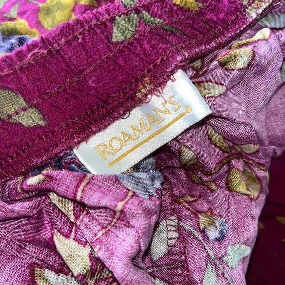 Purple floral midi skirt with elastic waistband. No pockets - Picture 3 of 4